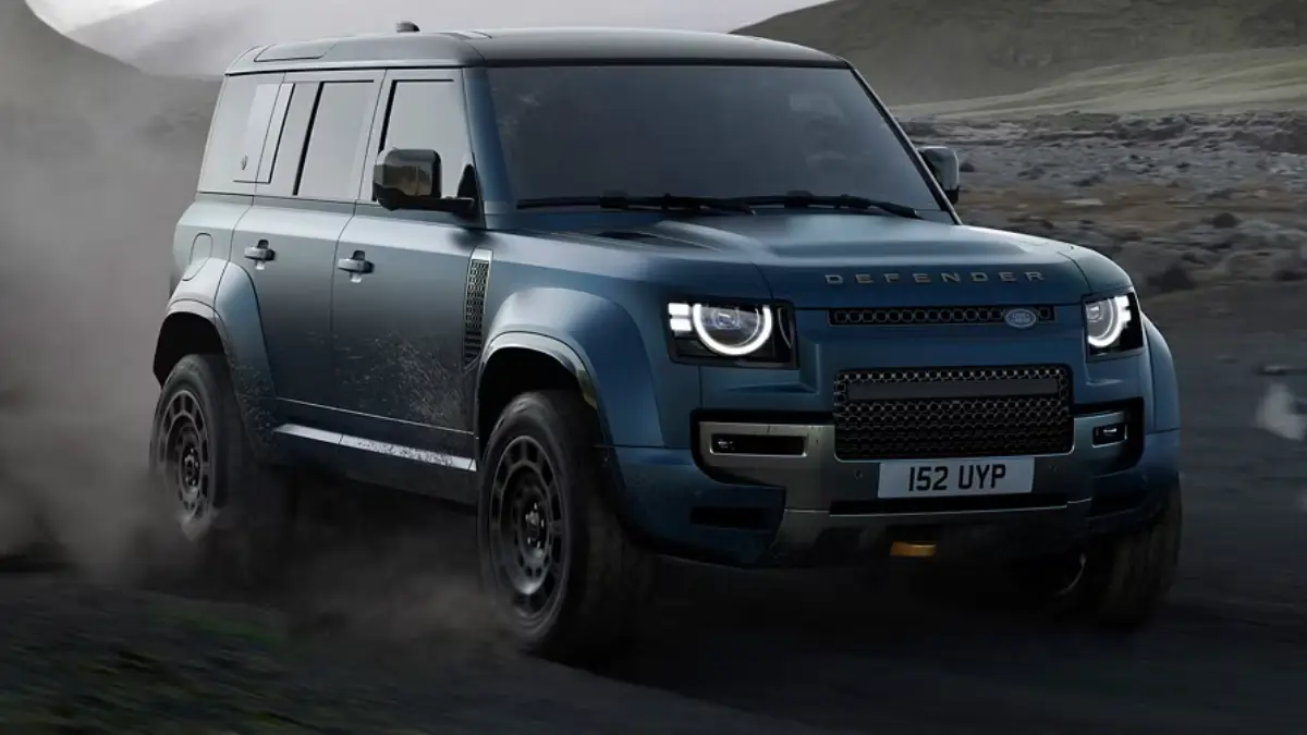 Land Rover Defender OCTA 2025